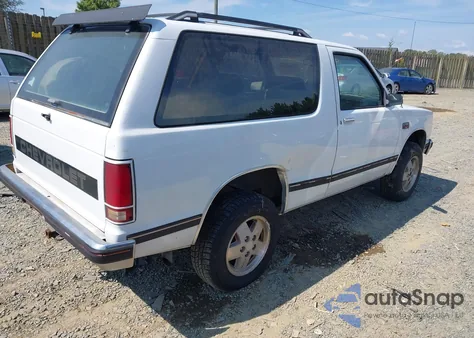 1987 Chevrolet Blazer S10 from USA, damaged, VIN 1GNCT18R2H0125310